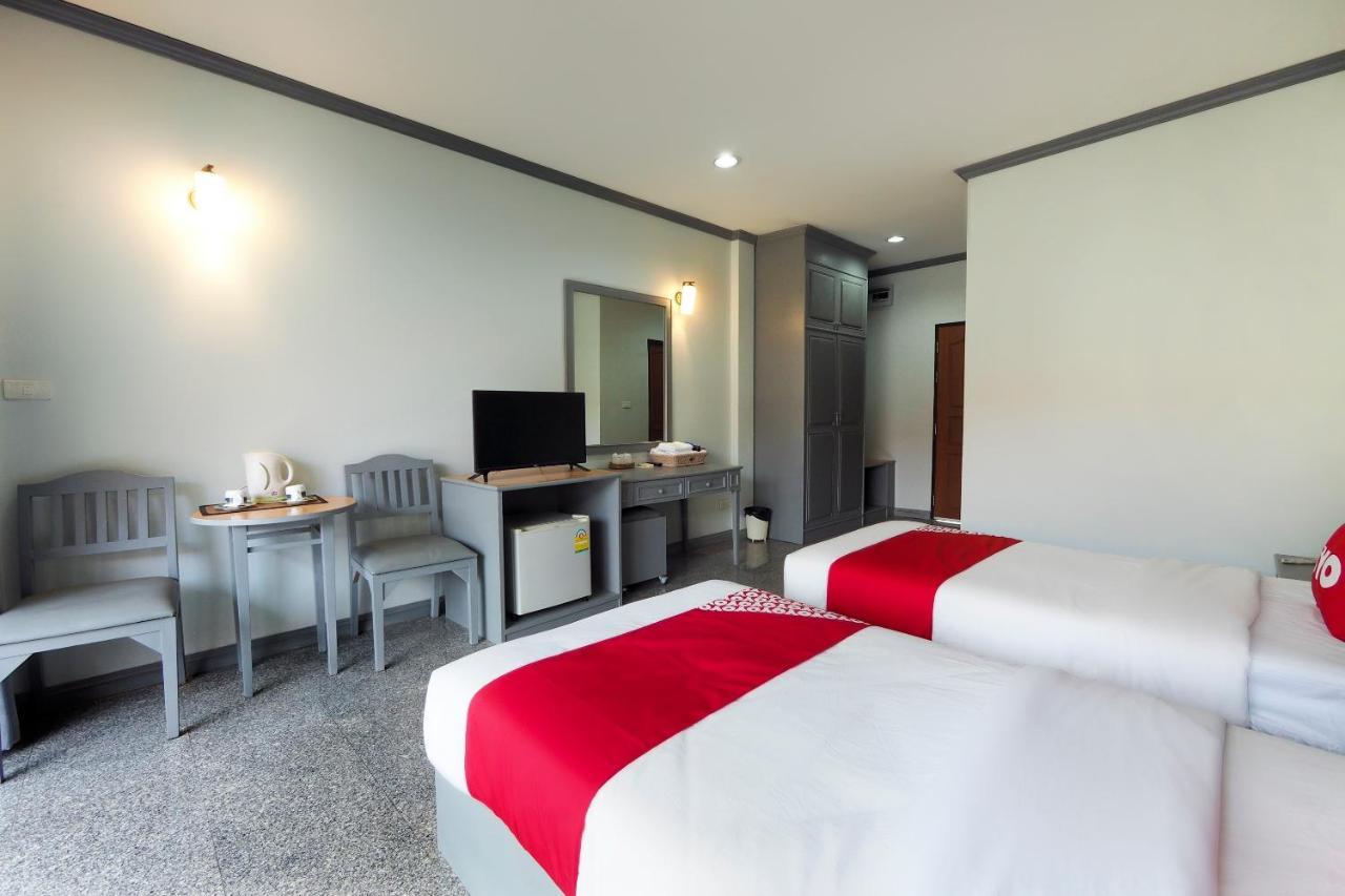 Oyo 859 Golden Land Hotel Chiang Rai Dış mekan fotoğraf