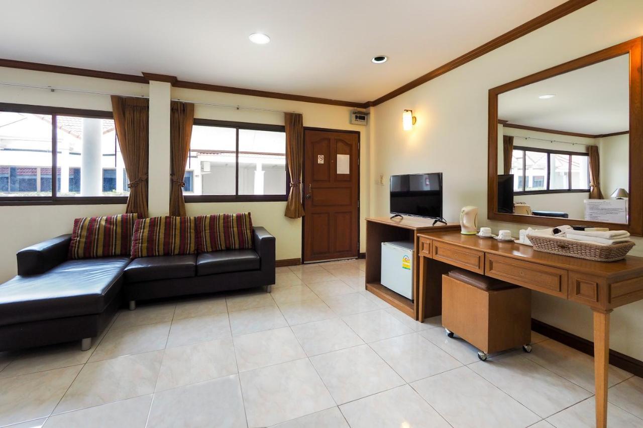Oyo 859 Golden Land Hotel Chiang Rai Dış mekan fotoğraf