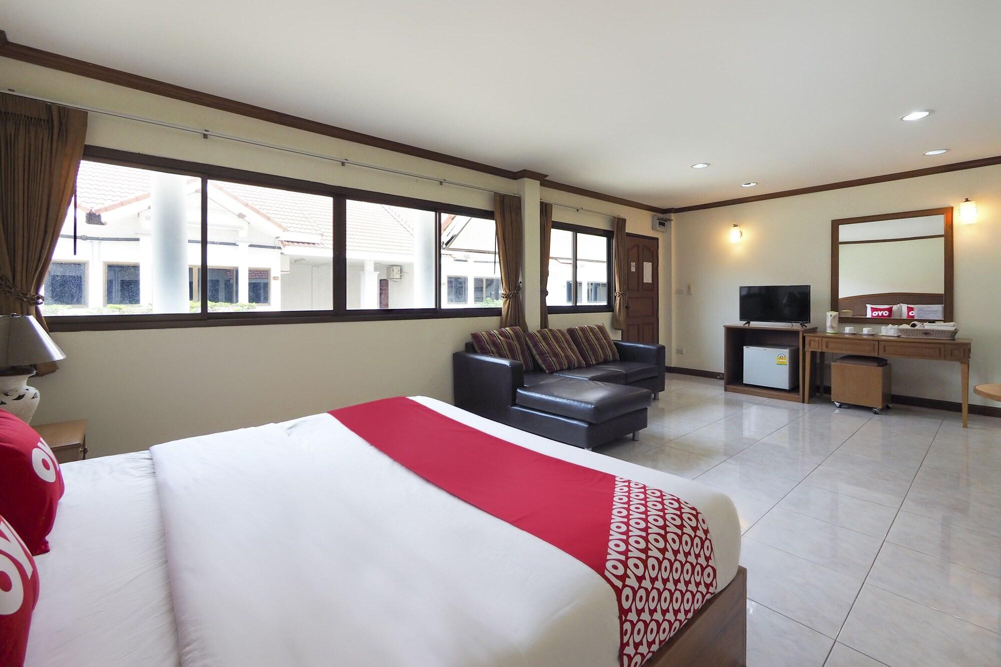 Oyo 859 Golden Land Hotel Chiang Rai Dış mekan fotoğraf