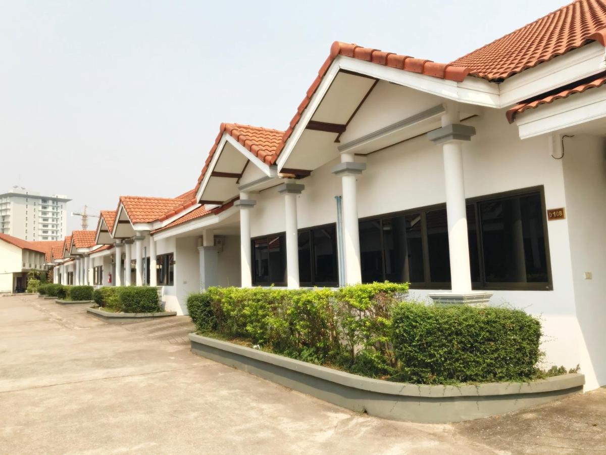 Oyo 859 Golden Land Hotel Chiang Rai Dış mekan fotoğraf