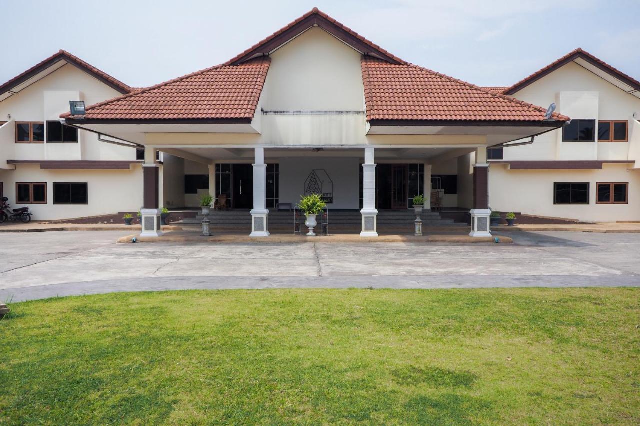 Oyo 859 Golden Land Hotel Chiang Rai Dış mekan fotoğraf