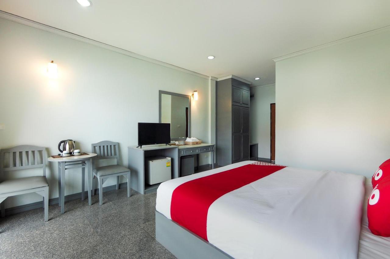Oyo 859 Golden Land Hotel Chiang Rai Dış mekan fotoğraf