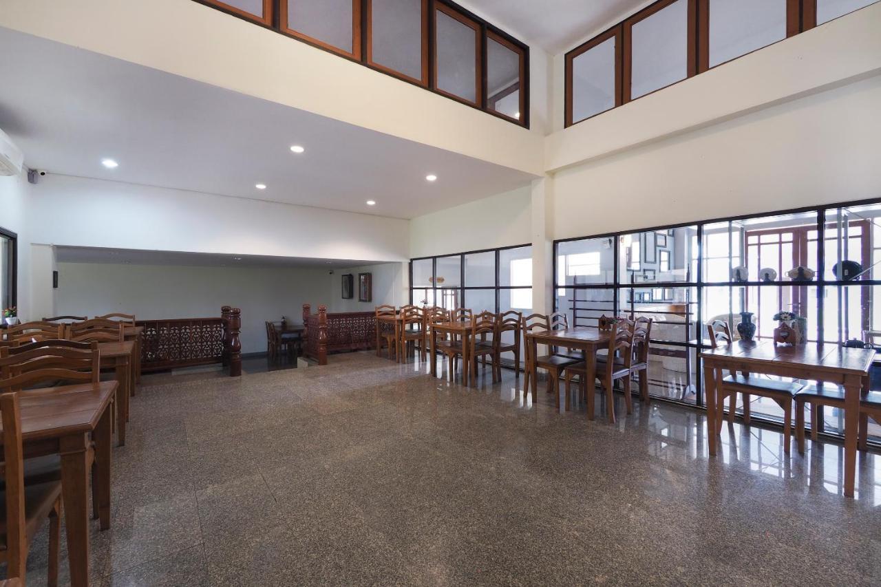 Oyo 859 Golden Land Hotel Chiang Rai Dış mekan fotoğraf