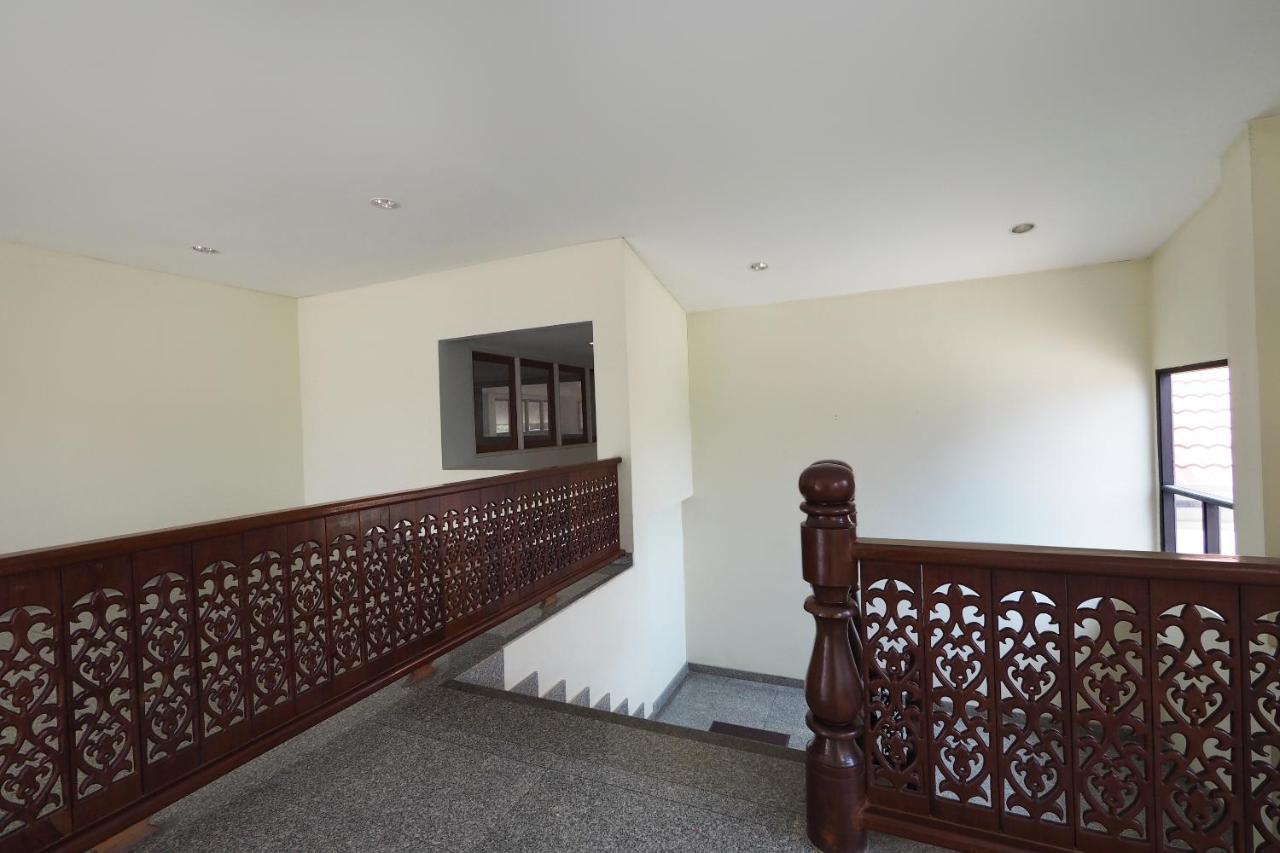 Oyo 859 Golden Land Hotel Chiang Rai Dış mekan fotoğraf